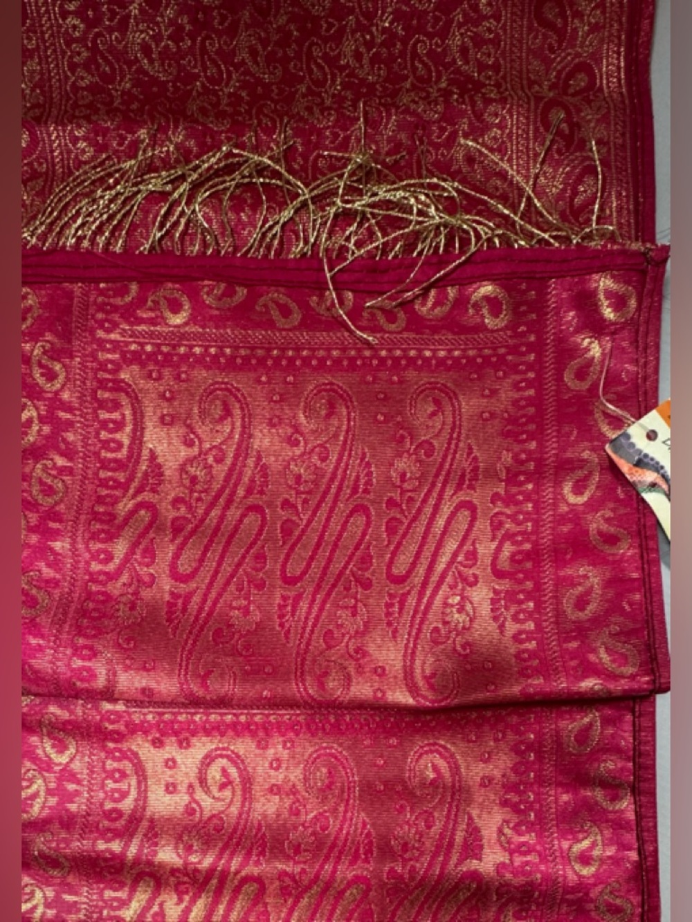 Stunning table runner - Picture 7 of 7